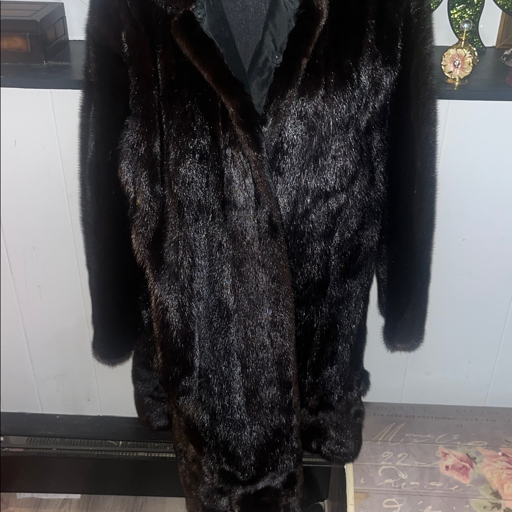 REAL FUR VINTAGE IMMACULATE CONDITION LONG COAT